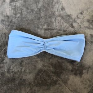 Strapless bikini top with cute strappy back